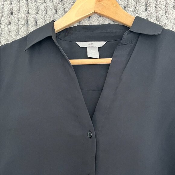 H&M Black V-Neck Button-Up Blouse Size 10 - Picture 3 of 11
